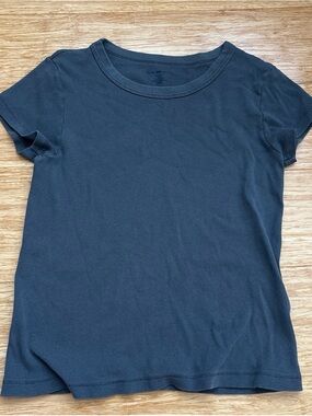 Brandy Melville Classic charcoal Short Sleeve Crewneck Tee
